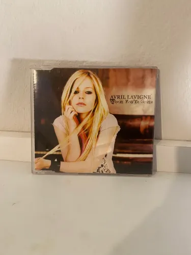 SINGLE AVRIL LAVIGNE WHEN YOUR GONE