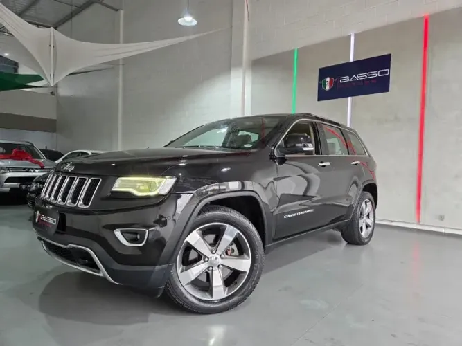Jeep Grand Cherokee Limited 3.0 TB Dies. AUT 2015