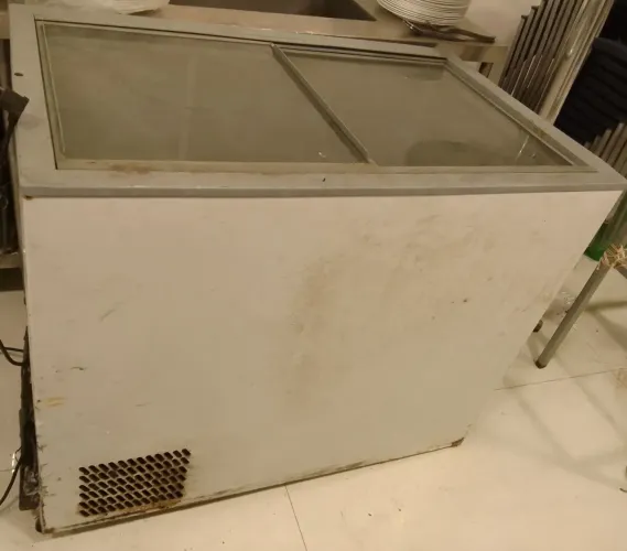 Freezer horizontal Gelopar 325 litros 220 V