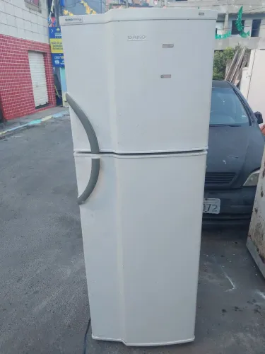 Vende-se Geladeira Dako Fost Free Valor 740,00.