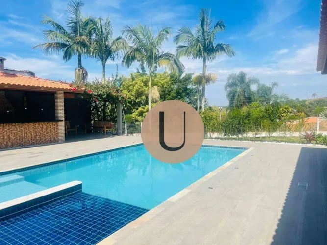 Chácara Completa com Piscina, Pomar e 3 Dormitórios a 5 km do Centro de Santa Isabel