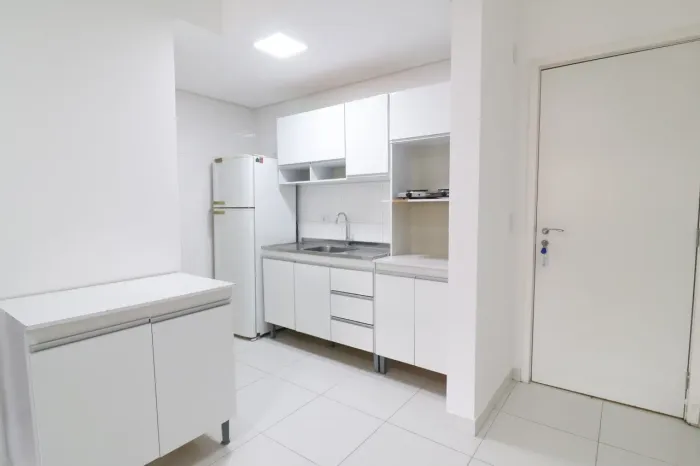 Studio para Locação em Curitiba, CENTRO, 1 dormitório, 1 banheiro