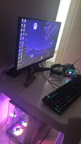 PC GAMER MUITO BEM CONSERVADO