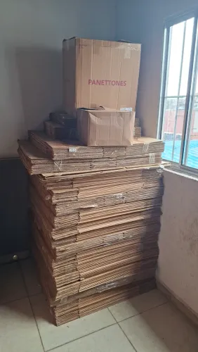 Caixas de papelão / mudanças