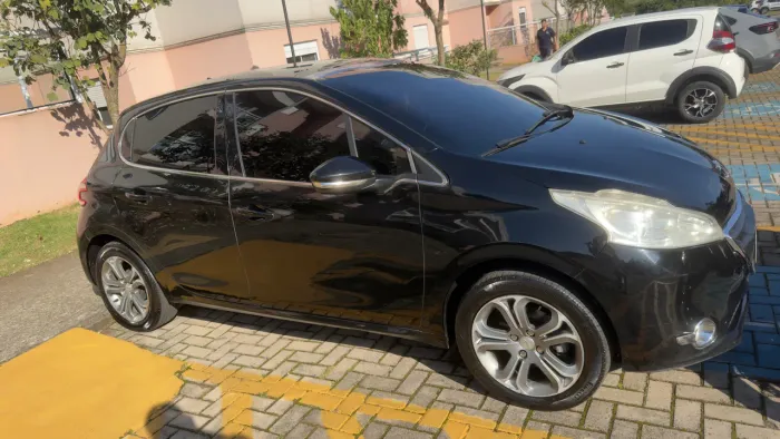 Peugeot 208 Griffe 1.6 Flex 16V 5P Mec. 2015