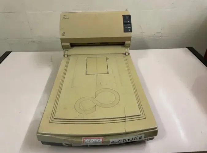 Scaner Fujitsu FI-4220-C