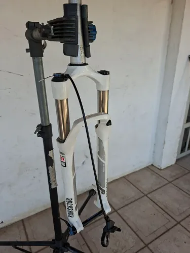 Garfo rockshox recon