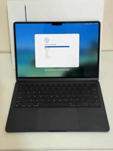 Macbook Air Ano:2022 | Apple M2 Memória 8GB Armazenamento: 256GB