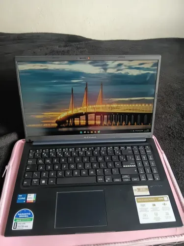 Asus vivobook 15