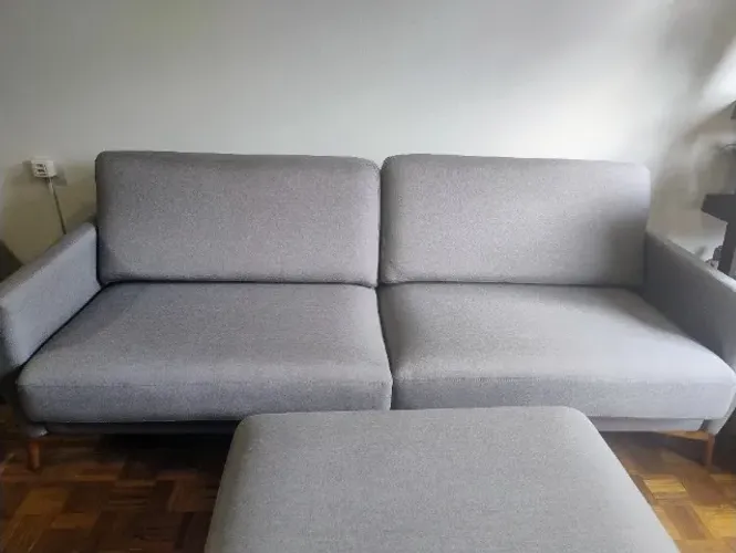 Sofá mais puff Herval 