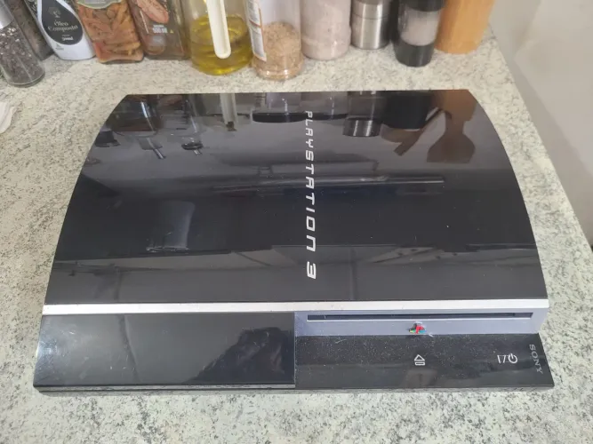 PlayStation 3 Fat desbloqueado e lacrado