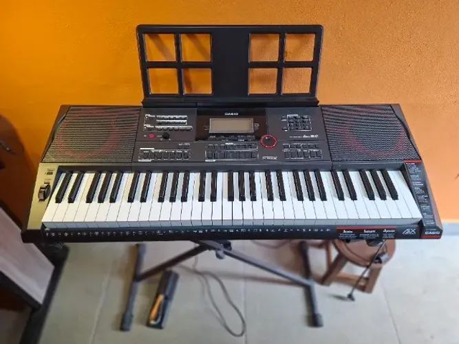 Teclado Casio Arranjador CTX5000 em Excelente Estado