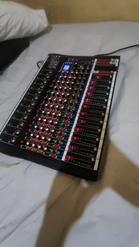 Mesa de Som Nagano 12 Canais Bluetooth 