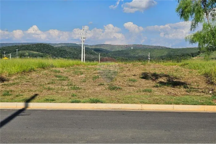 Terreno totalmente plano com 197m² em Votorantim - Vivalegro