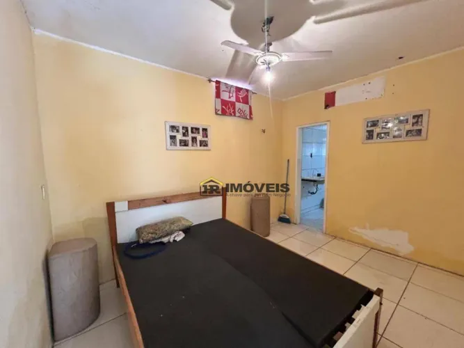Casa à Venda com 04 Quartos e Energia Solar no Bairro Vermelha
