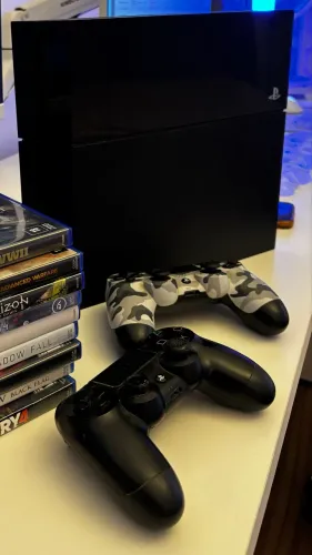 Sony Playstation 4 500gb Standard + 2 Controles Originais + Jogos