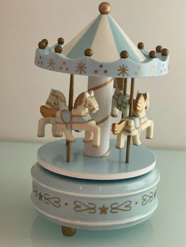 Escultura Carrosel Musical