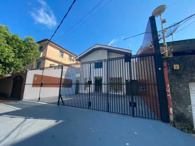 ALUGO PONTO COMERCIAL COM 600m2 - RUA BOAVENTURA - EXCELENTE ESTRUTURA - BEM LOCALIZADO