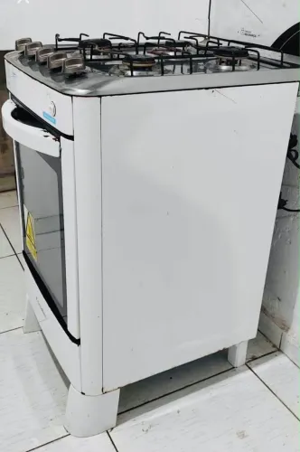 Vendo fogão semi novo