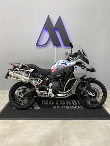 BMW F900 GS Adventure Plus 2025
