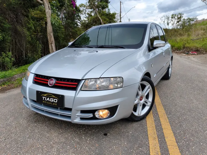 Fiat Stilo 1.8 Attractive Flex 8V 5P 2010