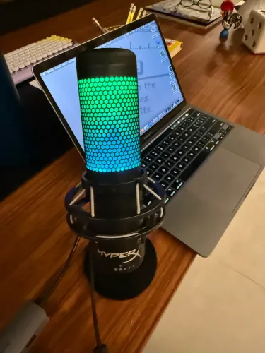 Microfone HyperX QuadCast S 