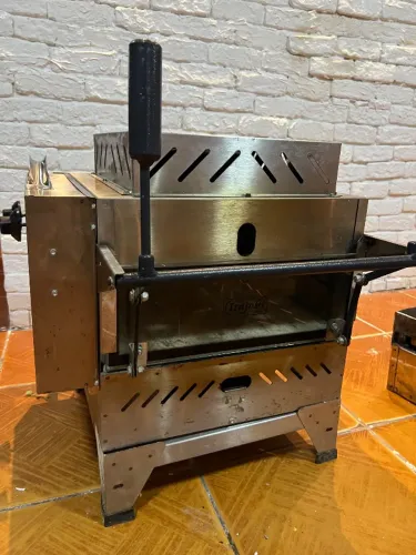 Forno para Pizza - R$ 1.100,00
