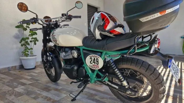 Royal Enfield - BEAR 650 1900 km - venda motivo profissional
