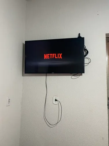  Vendo tv smart 42 polegadas 