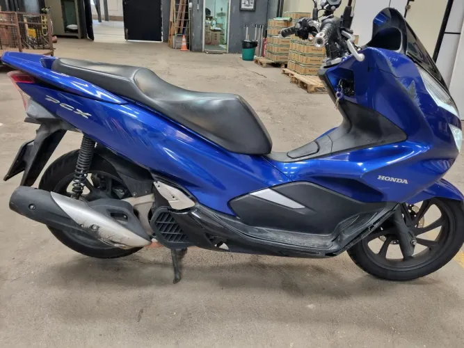 Vende-se PCX