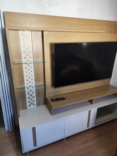 Vendo painel/sem a TV.