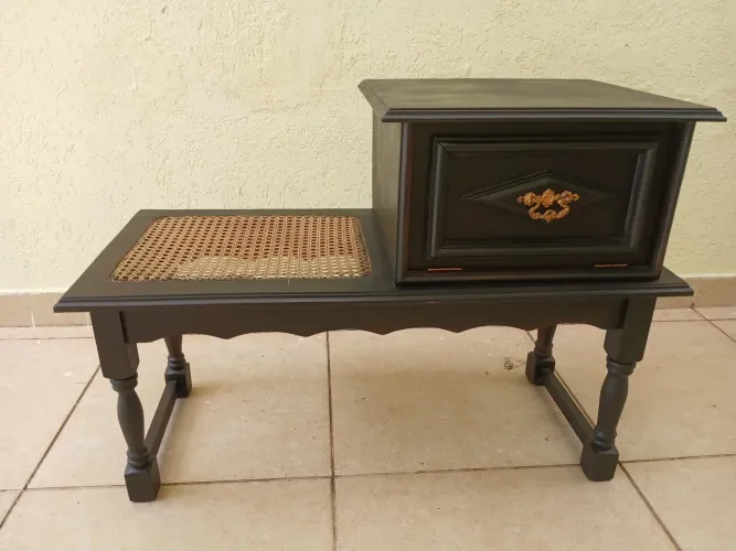 Mesa de telefone retro completamente reformada