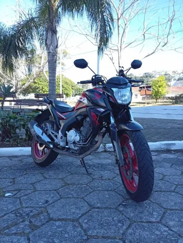 Cb Twister 250,ano 2020 bem cuidada e em bom estado.