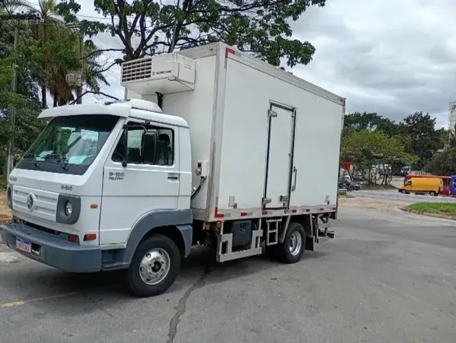 Caminhão trabalhando