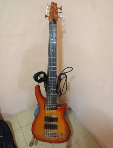 Contrabaixo Strinberg Ativo 6 cordas