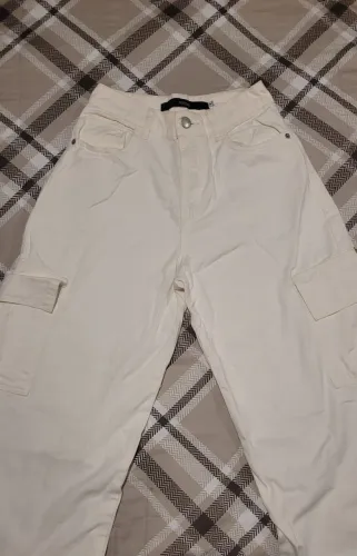 Calça cargo branca com bolsos laterais 38 Youcom