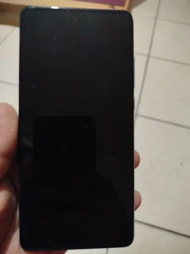 Celular precisa trocar a tela está trincada e não aparece imagem fucionando perfeitamente 