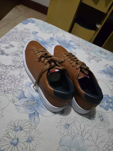 Tenis Tommy Hilfiger Greg 1a. Tamanho 39.