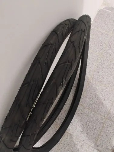 Vende-se pneu de bicicleta aro 26