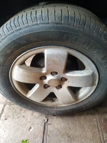 Roda Pajero TR4