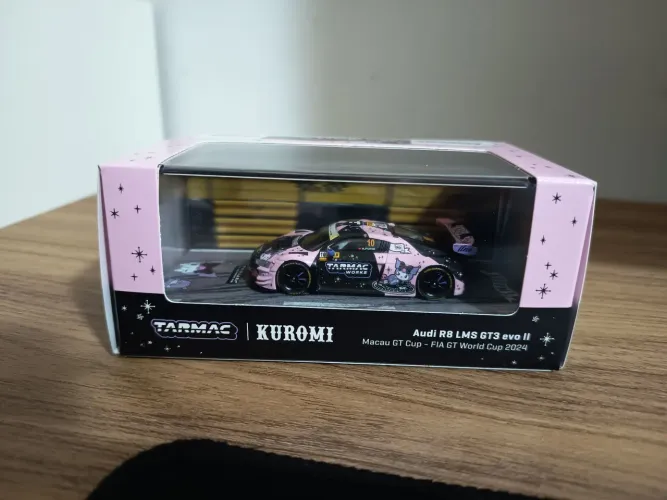 Tarmac kuromi(preço mínimo 250)