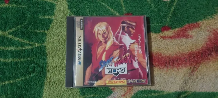 Jogo  street fighter zero de sega saturno com marcas de uso mais funcionando
