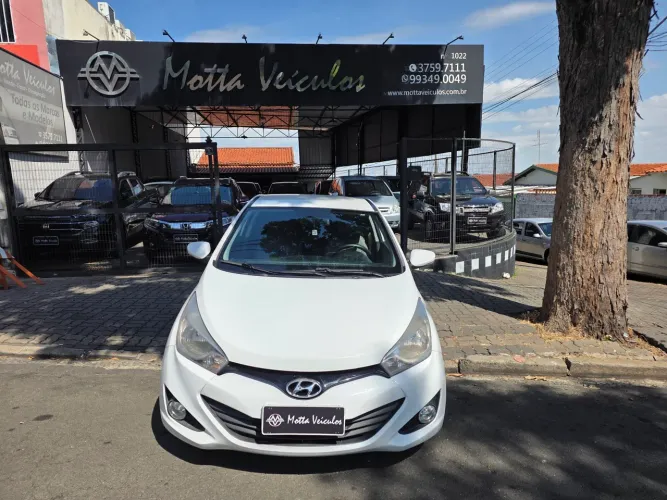 Hyundai HB20 Premium 1.6 Flex 16V Mec. 2013