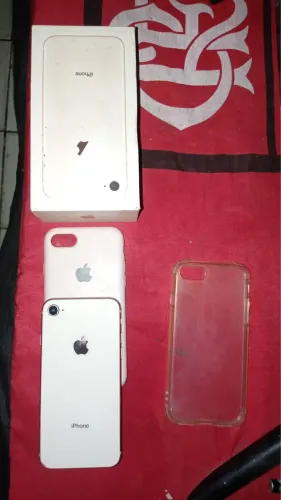 iPhone 8