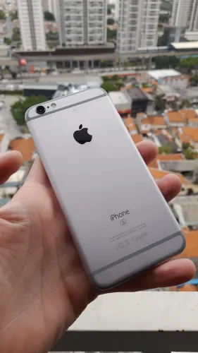 iPhone 6s
