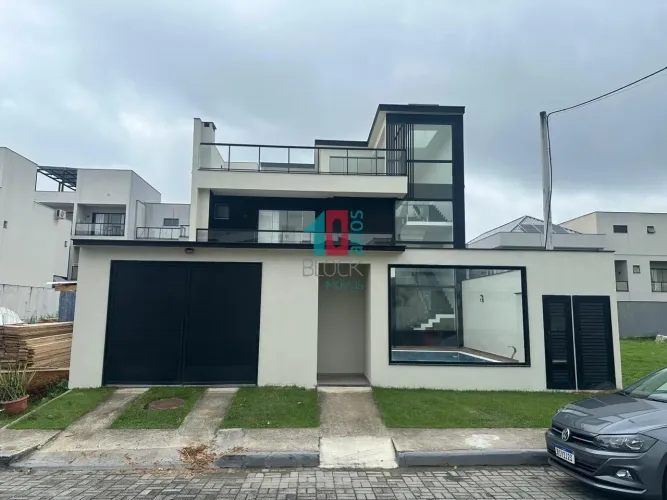 Recreio dos Bandeirantes | Casa de Condomínio 5 quartos, sendo 5 suites