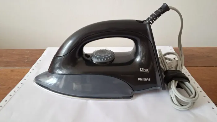 FERRO DE PASSAR PHILIPS 220v.