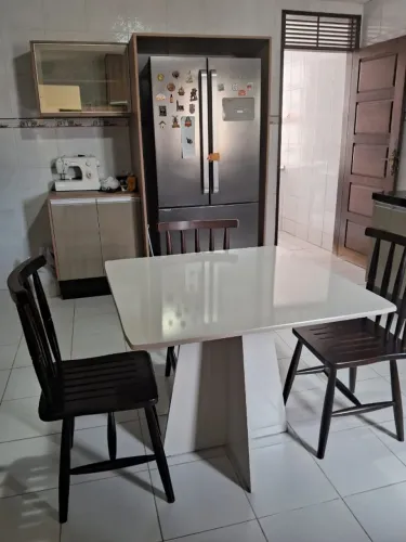 Pequena mesa de jantar