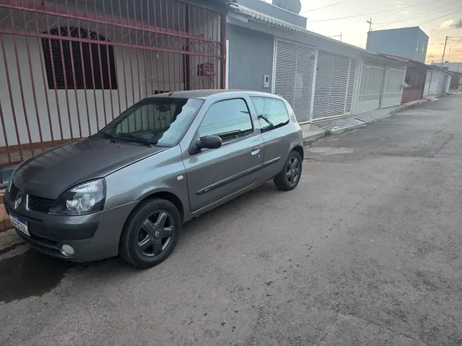 Renault Clio Dynamique 1.6 16V 110cv 3P 2005