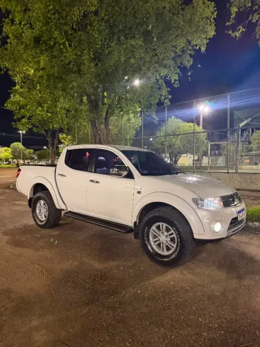 Mitsubishi L200 Triton HLS 2.4 Flex 16V CD Mec. 2017